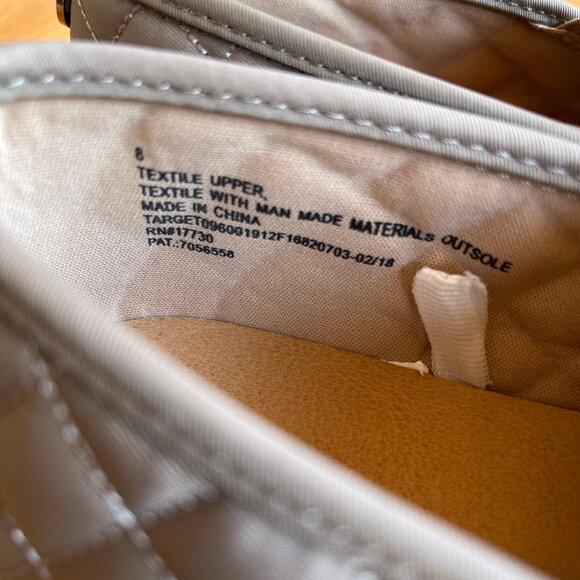 EUC Mossimo Women’s 8 Tan Khaki Quilted Slip On Shoe Sneaker Size 8 - Picture 6 of 11